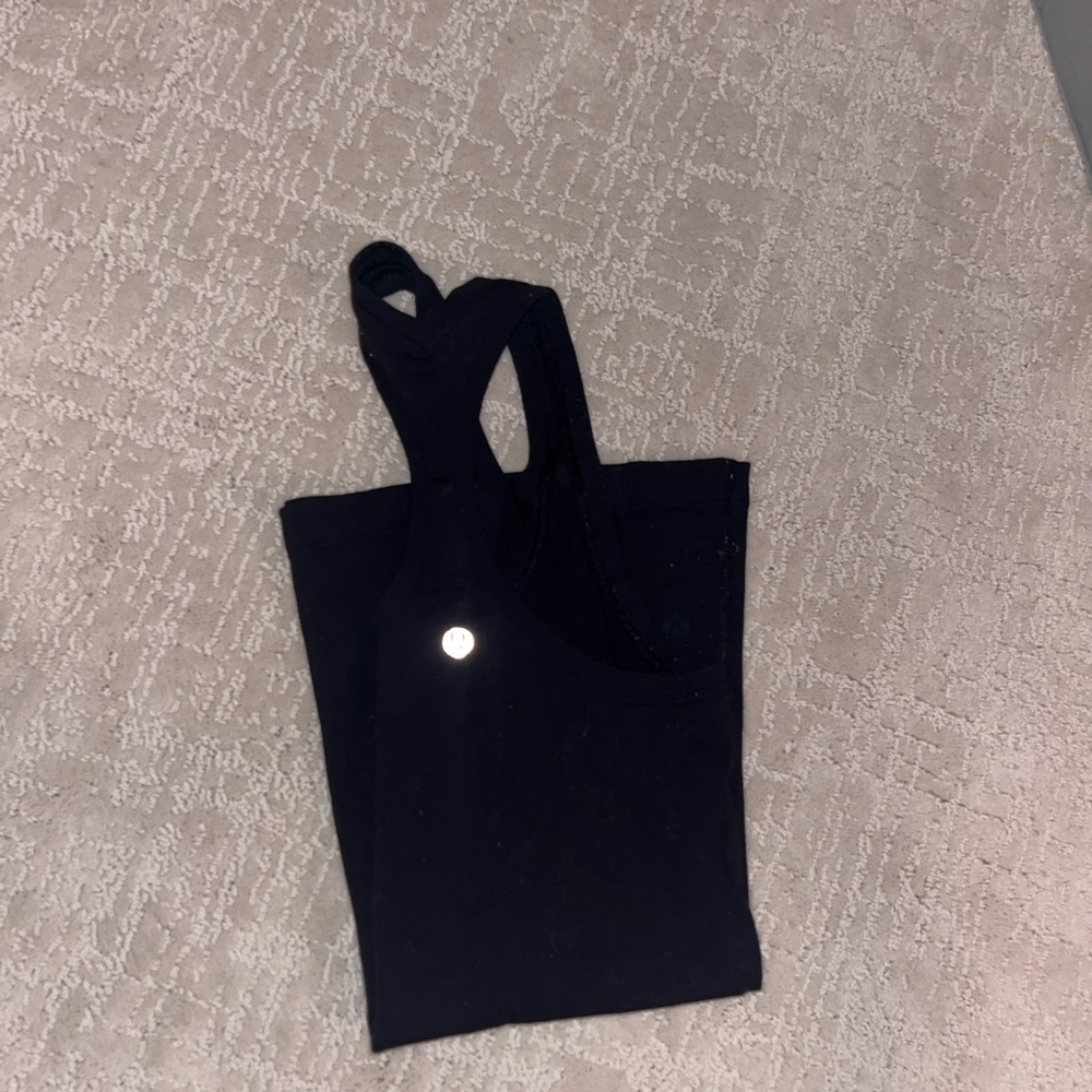 Black lulu tank
